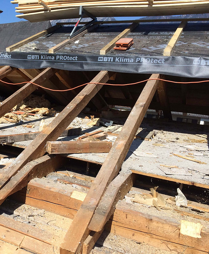 Couvreurs, Zingueurs, Charpentiers et Ramoneurs à Issy-les-Moulineaux (92130) et dans les Hauts-de-Seine (92)