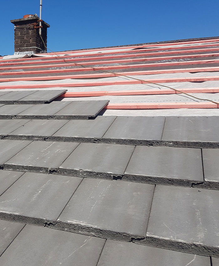 Toitures en tuiles, en ardoises ou en zinc à Issy-les-Moulineaux (92130) et dans les Hauts-de-Seine (92)